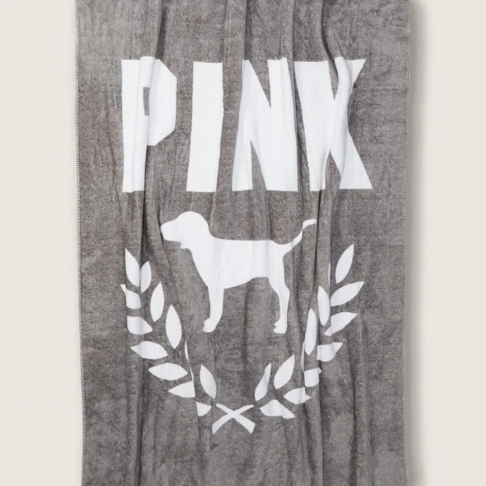 🔥Last One! VS PINK Sherpa Blanket PRICE FIRM🐶 - Picture 1 of 4